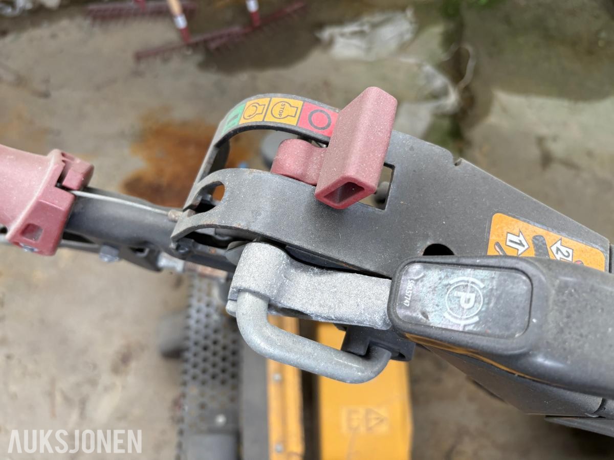 BCS 730 tohjulstraktor med BLEC PBR100 steinhenter