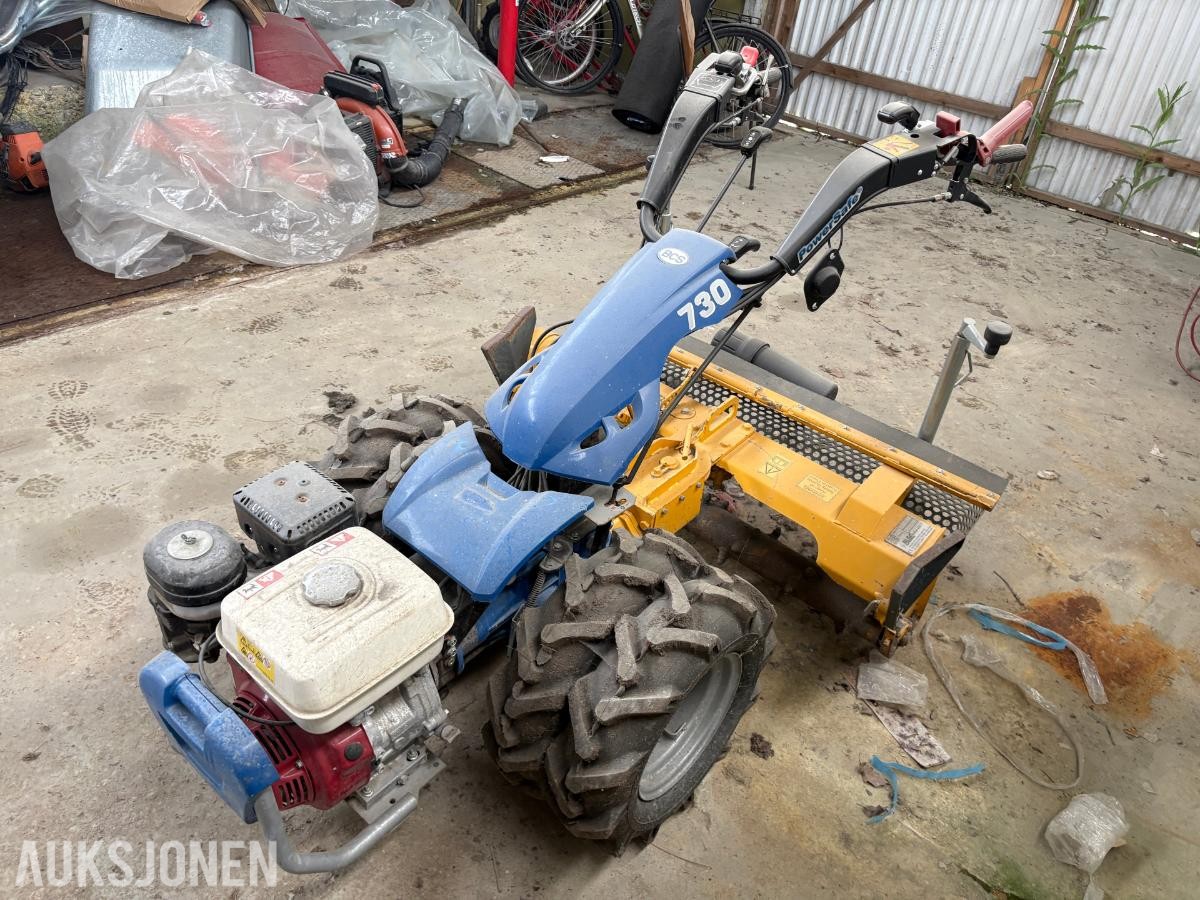 BCS 730 tohjulstraktor med BLEC PBR100 steinhenter