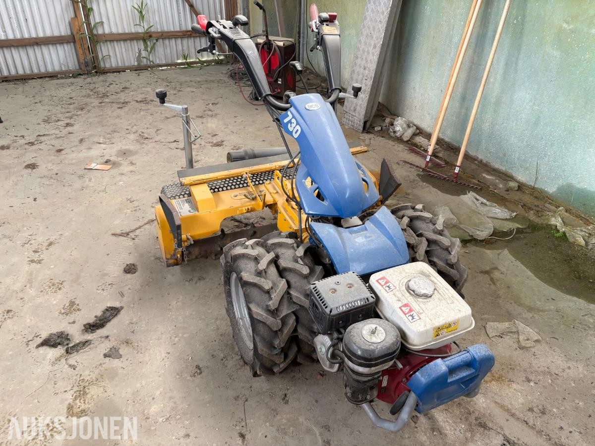 BCS 730 tohjulstraktor med BLEC PBR100 steinhenter