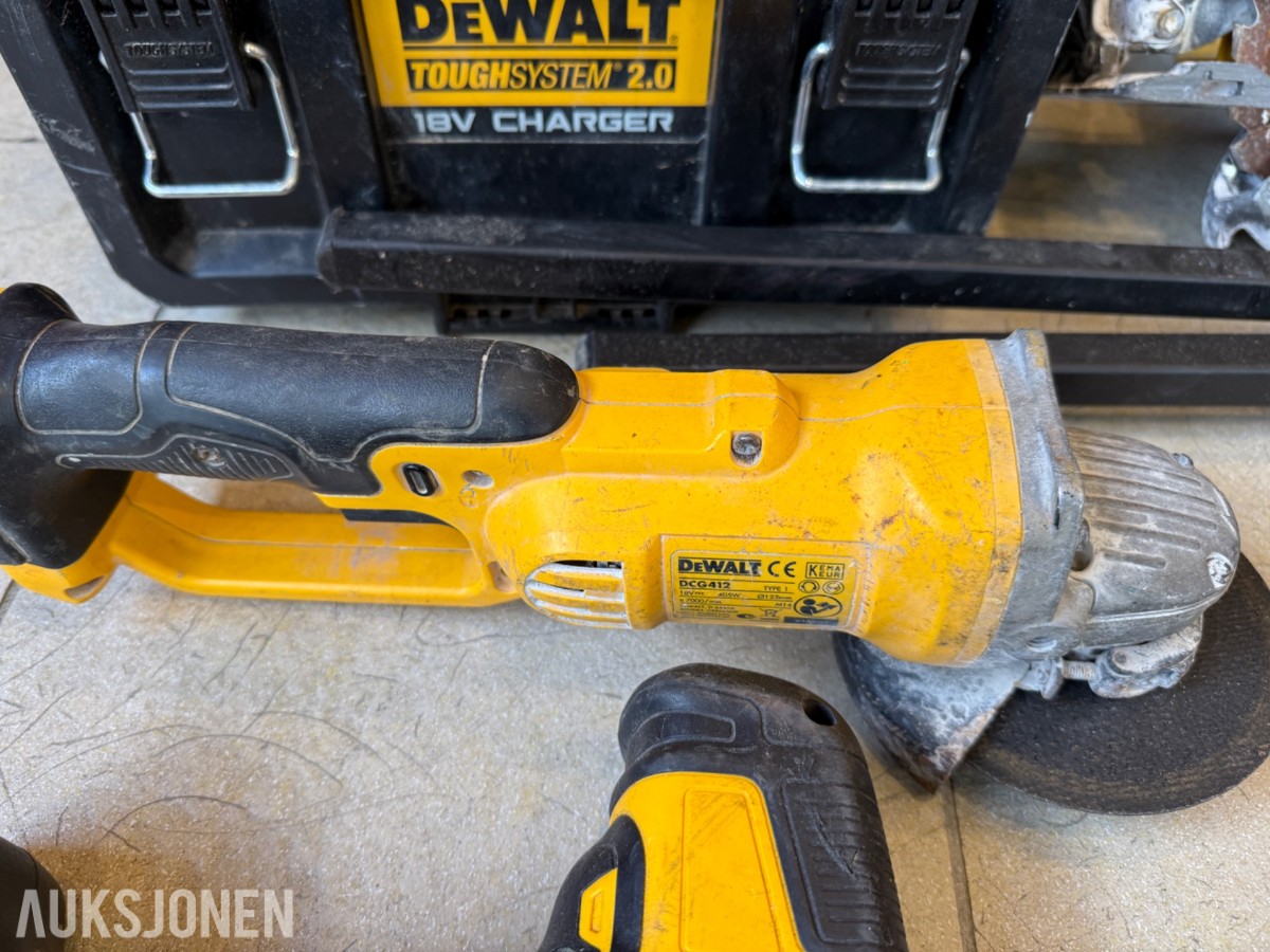 DeWalt verktøypakke 18V XR – sager, driller, batterier og kofferter