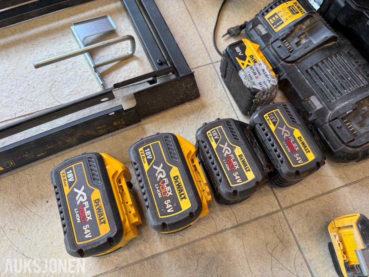 DeWalt verktøypakke 18V XR – sager, driller, batterier og kofferter