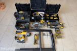 DeWalt verktøypakke 18V XR – sager, driller, batterier og kofferter