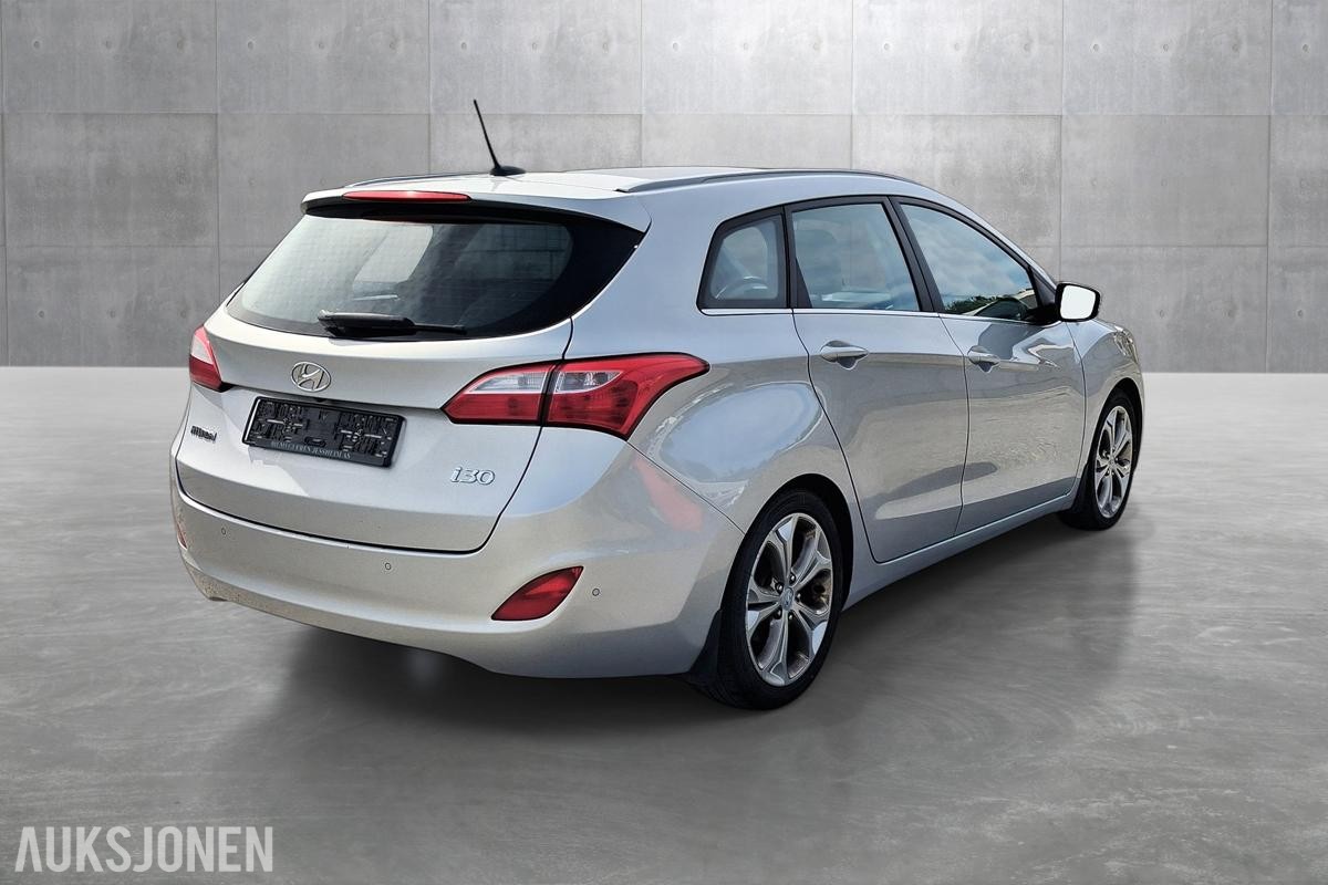 2013 Hyundai I30 1.6 120 HK PANO NAVI CRUISE S+V