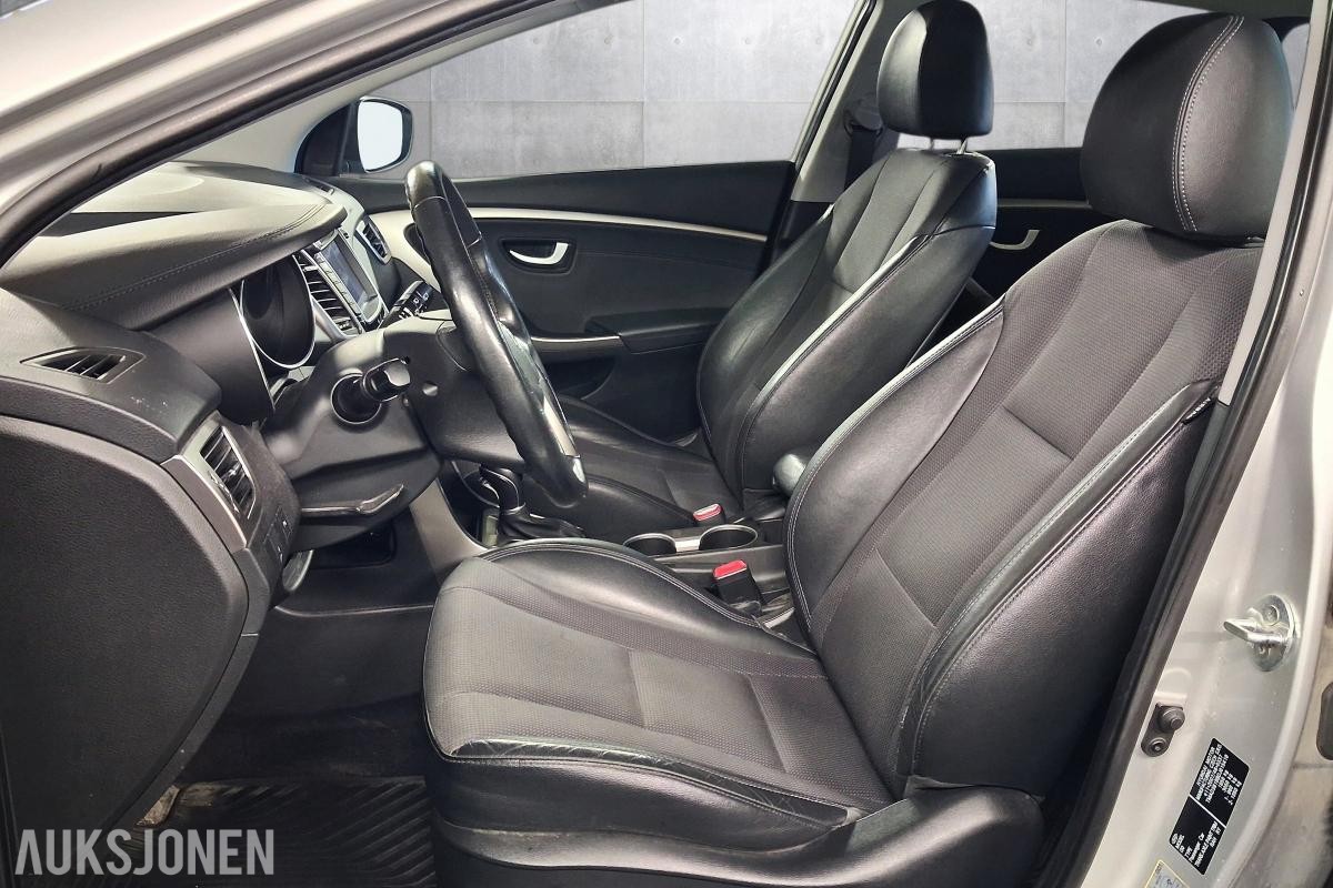 2013 Hyundai I30 1.6 120 HK PANO NAVI CRUISE S+V