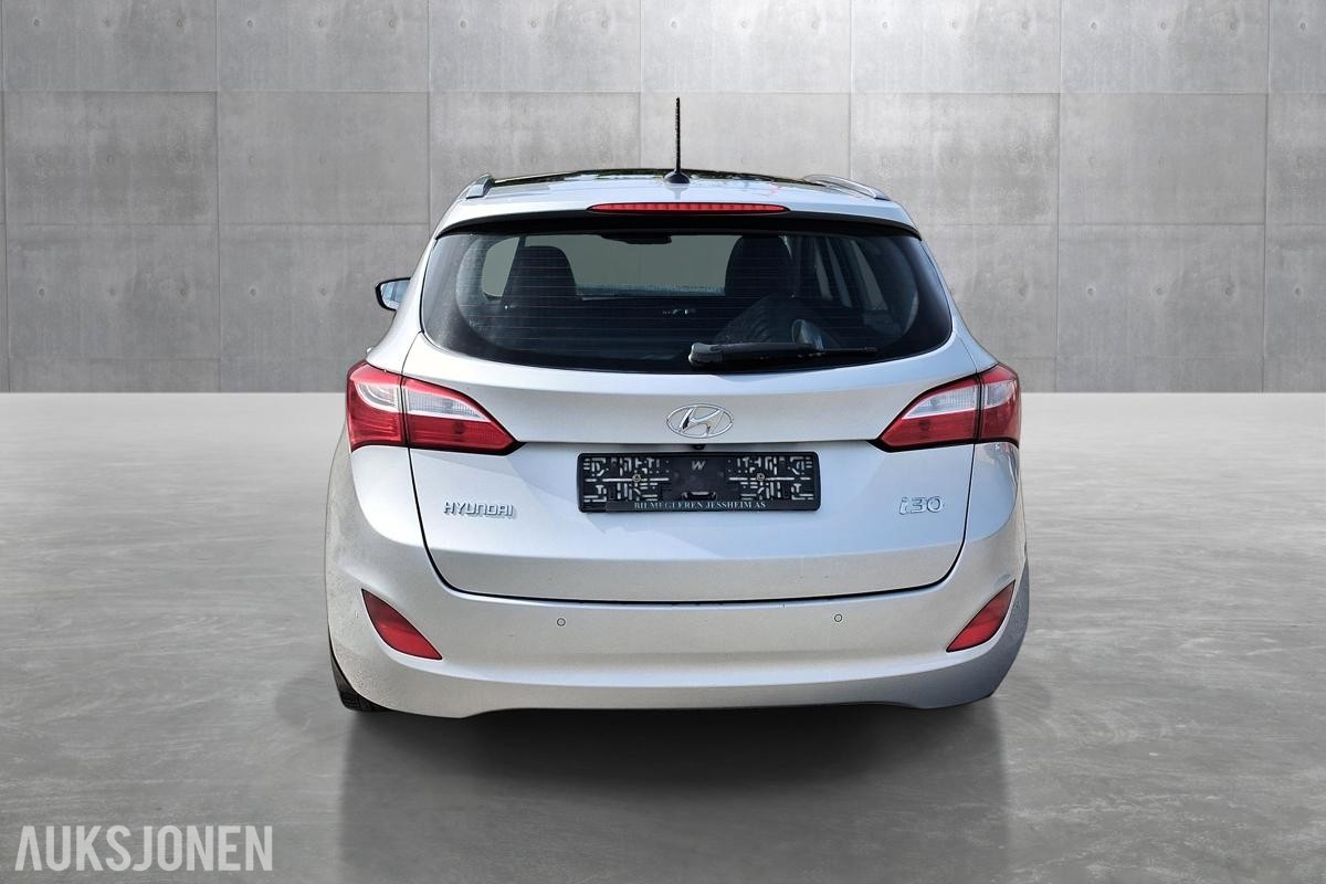 2013 Hyundai I30 1.6 120 HK PANO NAVI CRUISE S+V