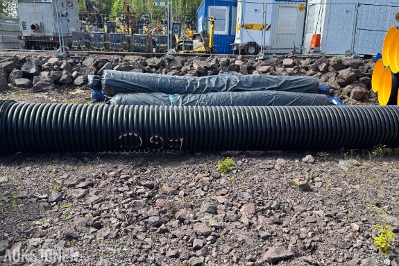 Wavin 684/593mm X-Stream overvannrør m/muffe u/pakn.
