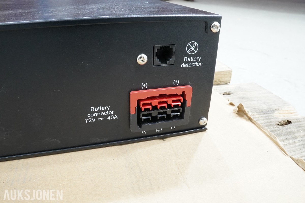 Eaton 9PX2200IRT2U UPS med 9PXEBM72RT2U batterimodul