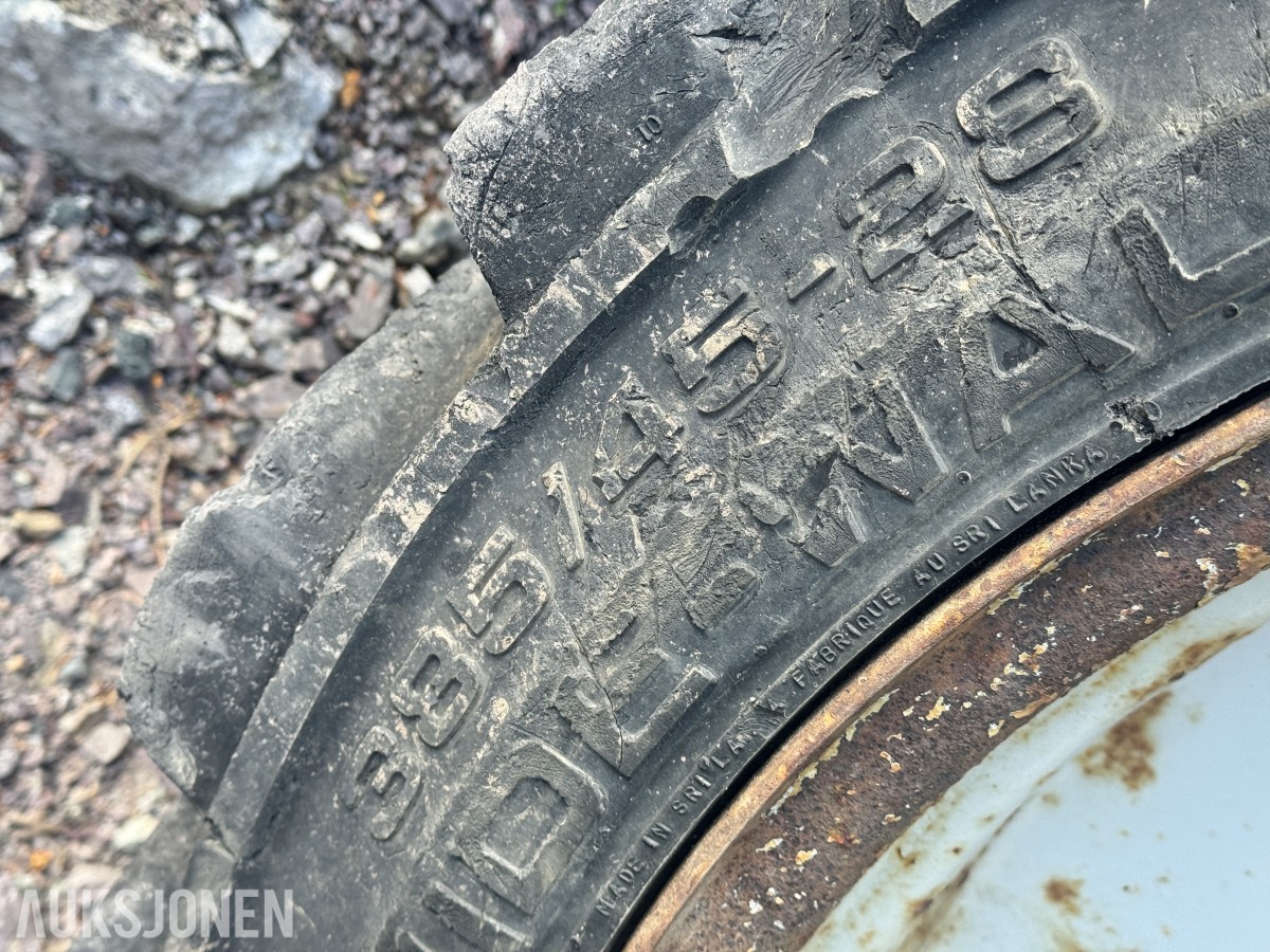 Manitou Dekk/Felg - 385/45-28 16PR Wide-Wall tubeless