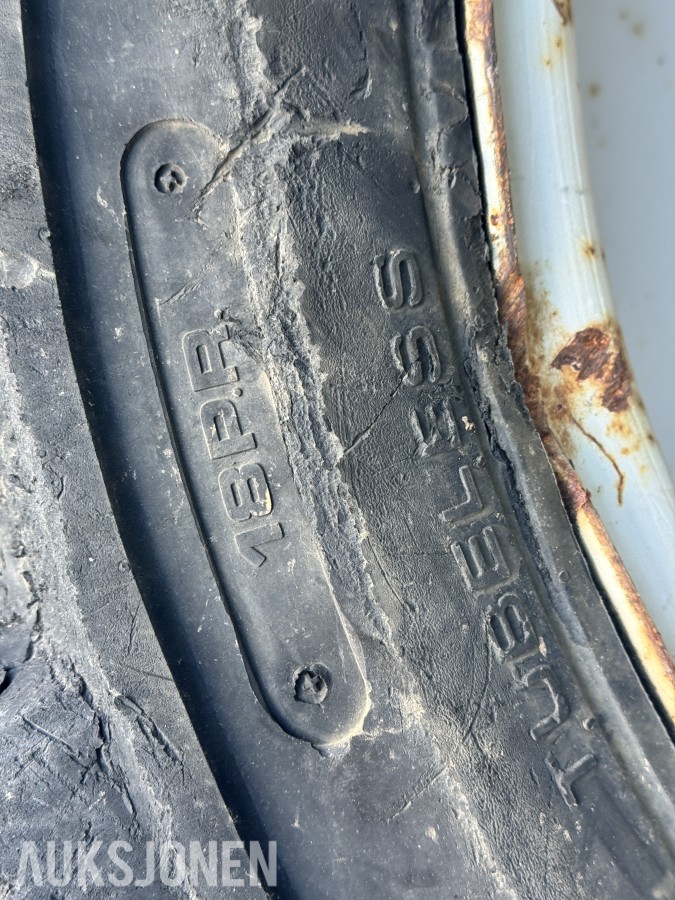 Manitou Dekk/Felg - 385/45-28 16PR Wide-Wall tubeless