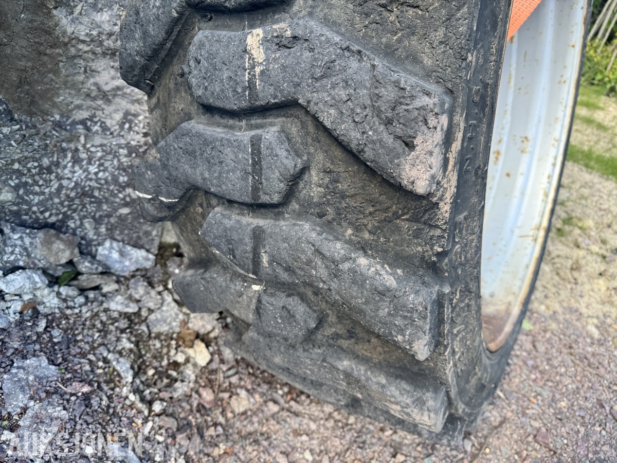 Manitou Dekk/Felg - 385/45-28 16PR Wide-Wall tubeless