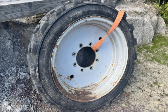 Manitou Dekk/Felg - 385/45-28 16PR Wide-Wall tubeless