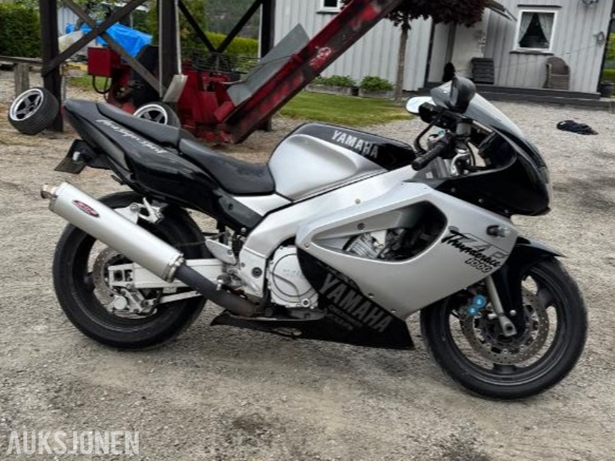 2000 Yamaha YZF 1000R