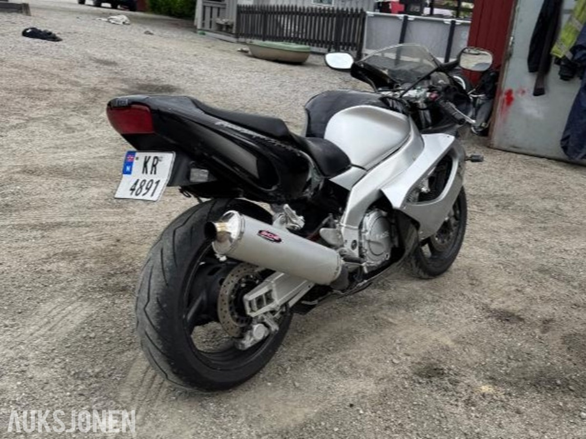 2000 Yamaha YZF 1000R