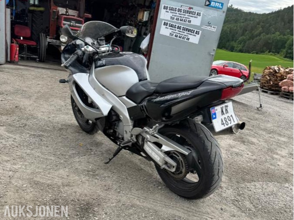 2000 Yamaha YZF 1000R