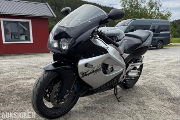 2000 Yamaha YZF 1000R