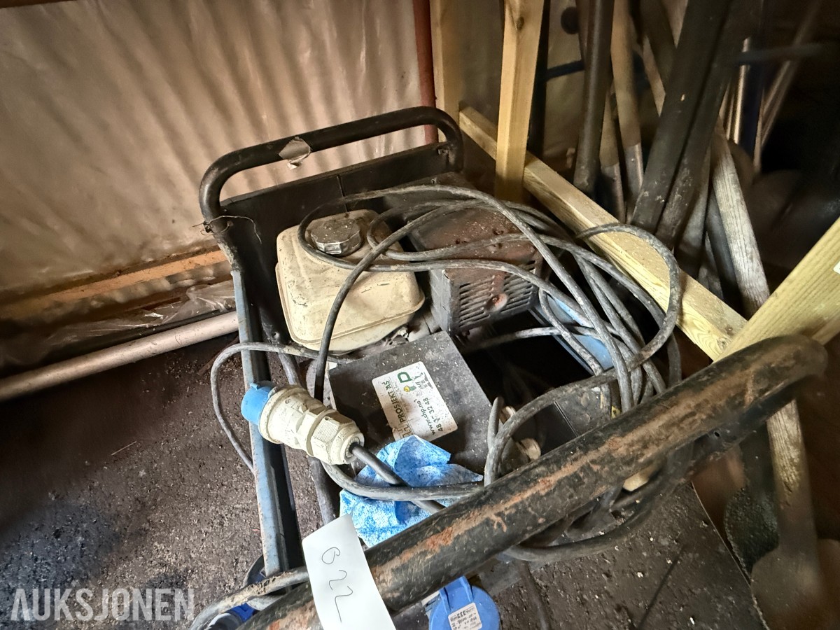 SDMO HX 7500 T Strømaggregat