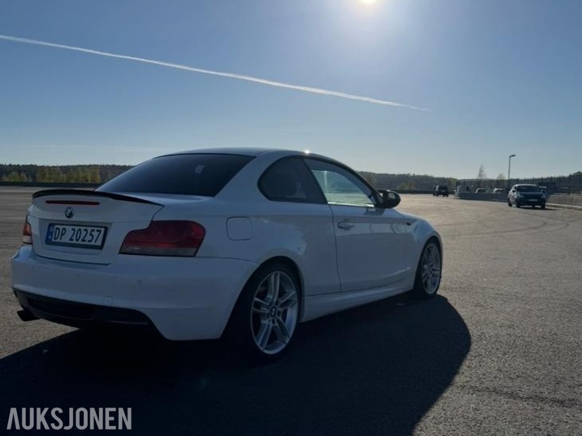 2009 BMW 1-serie 118d coupe manuell EU OK til 02.2028