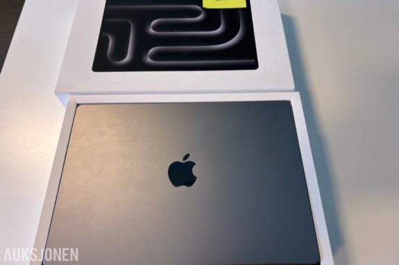 2023 Macbook Pro 14 M3 Pro 16GBM