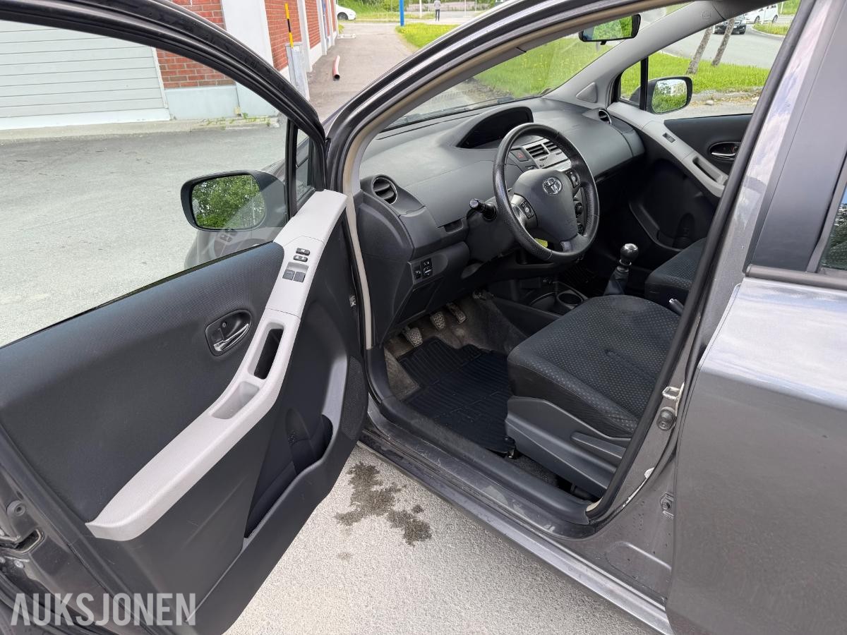 2010 Toyota Yaris 123594km - 96 timers auksjon