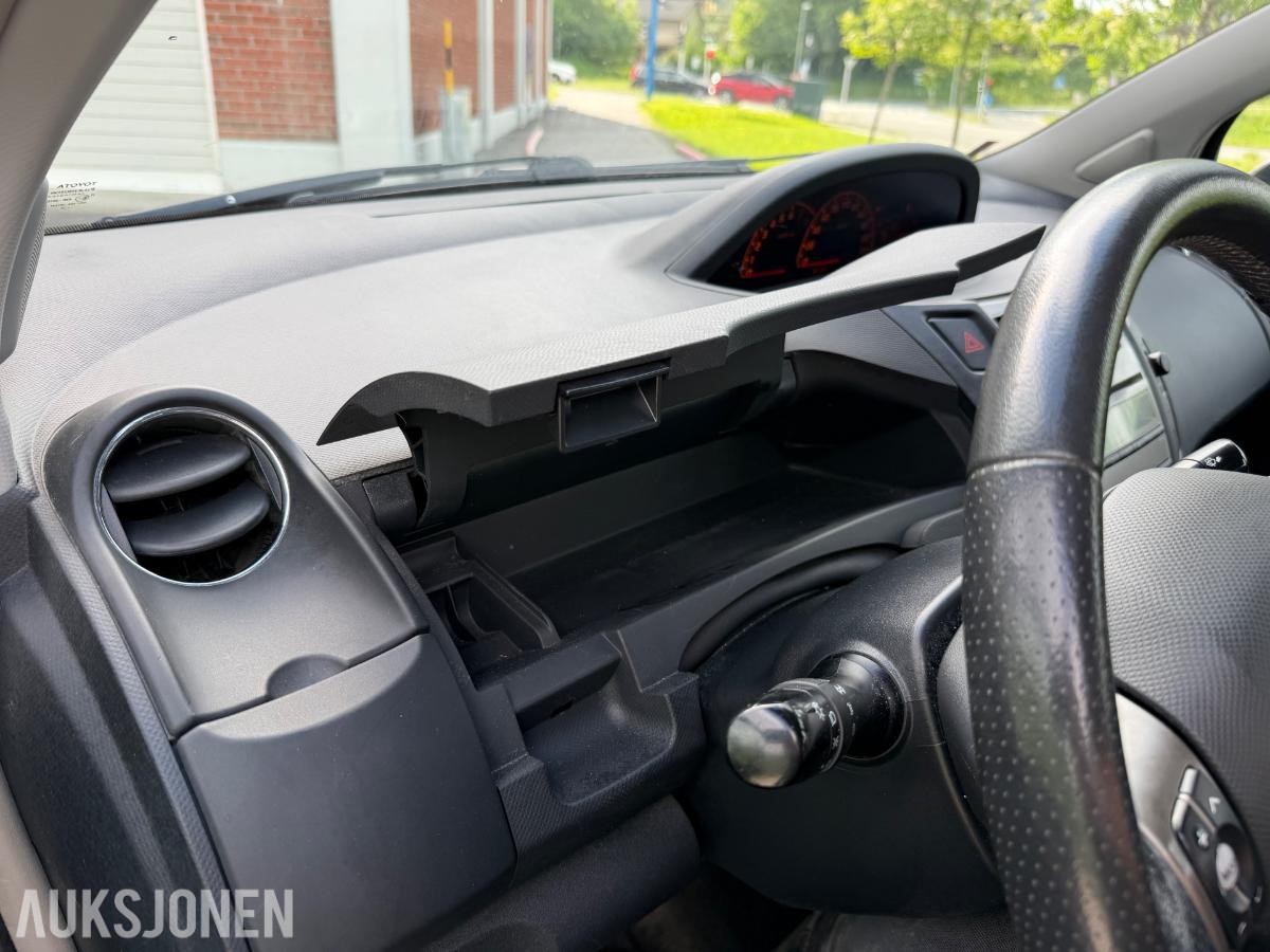 2010 Toyota Yaris 123594km - 96 timers auksjon