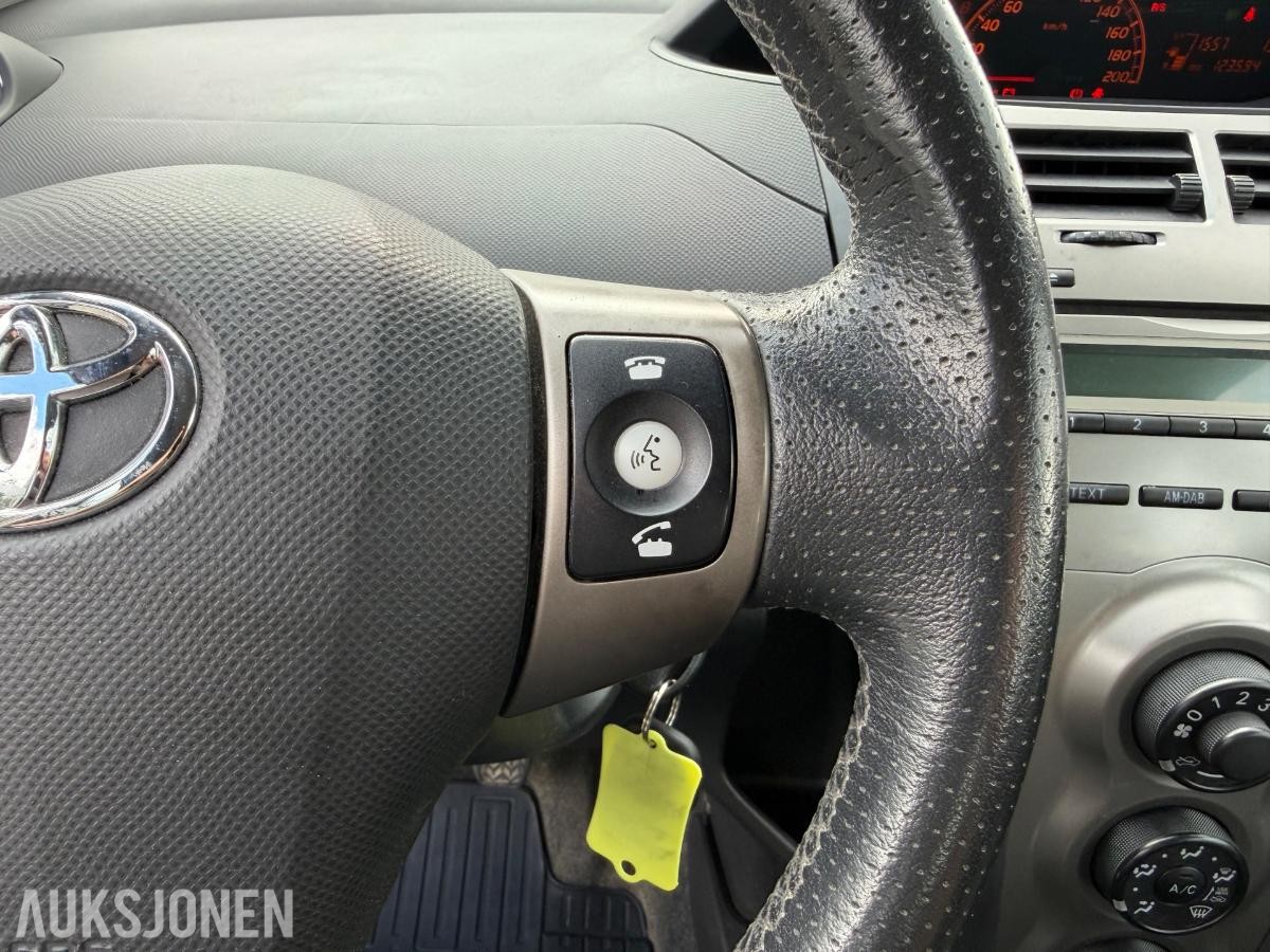 2010 Toyota Yaris 123594km - 96 timers auksjon