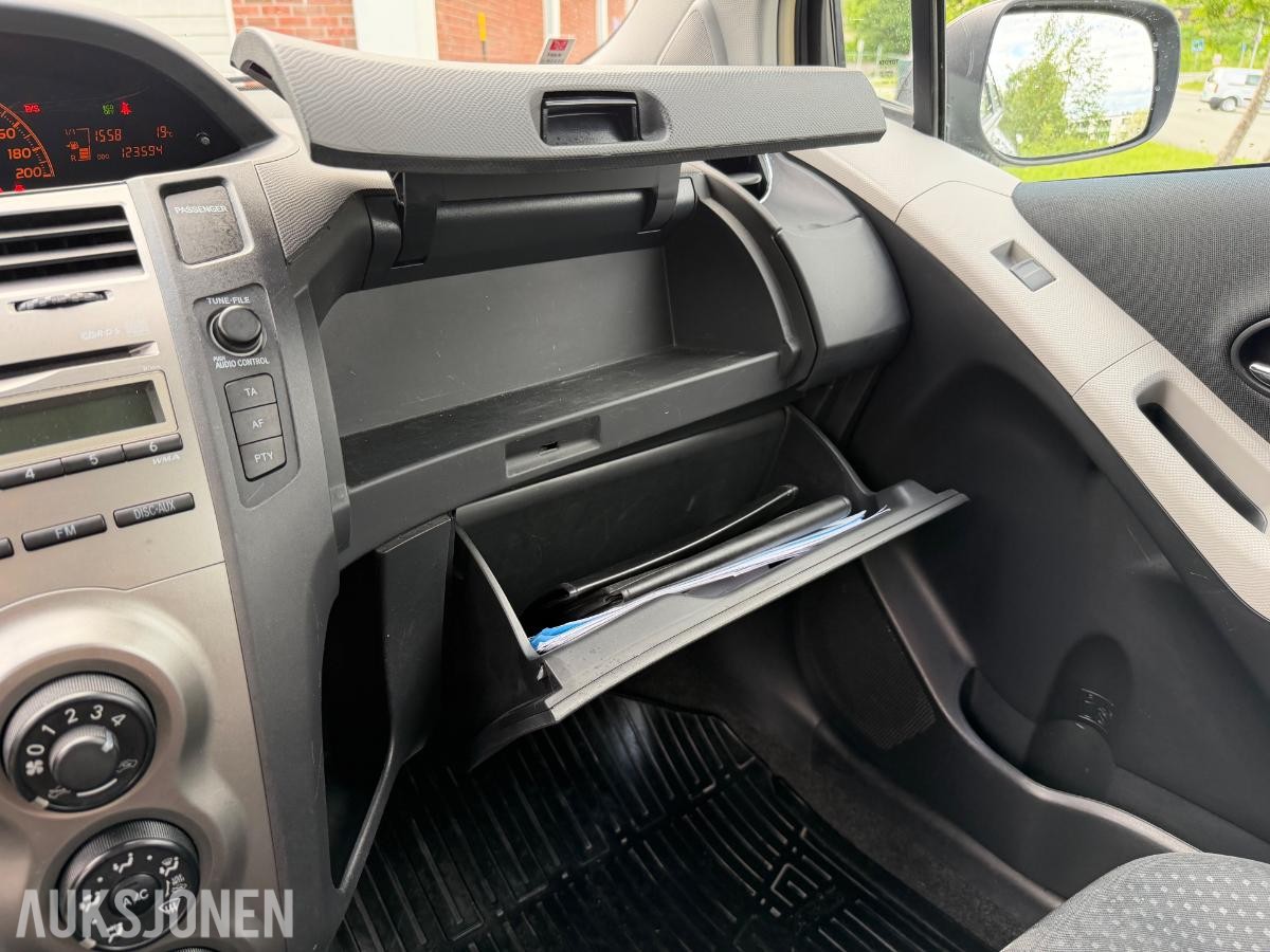 2010 Toyota Yaris 123594km - 96 timers auksjon
