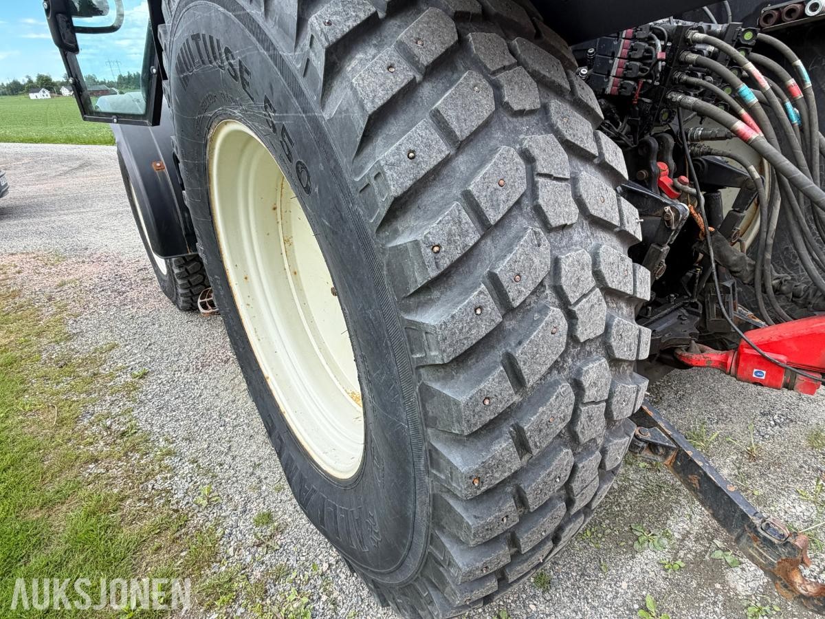 2011 Valtra T202 Versu med Bigab 15-19 krokhenger,Dumperkasse,ekstra hjulsett