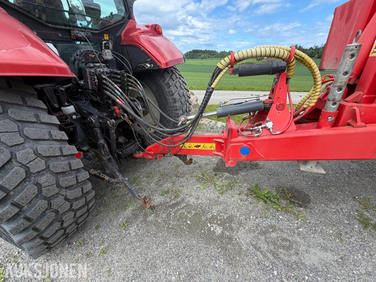 2011 Valtra T202 Versu med Bigab 15-19 krokhenger,Dumperkasse,ekstra hjulsett