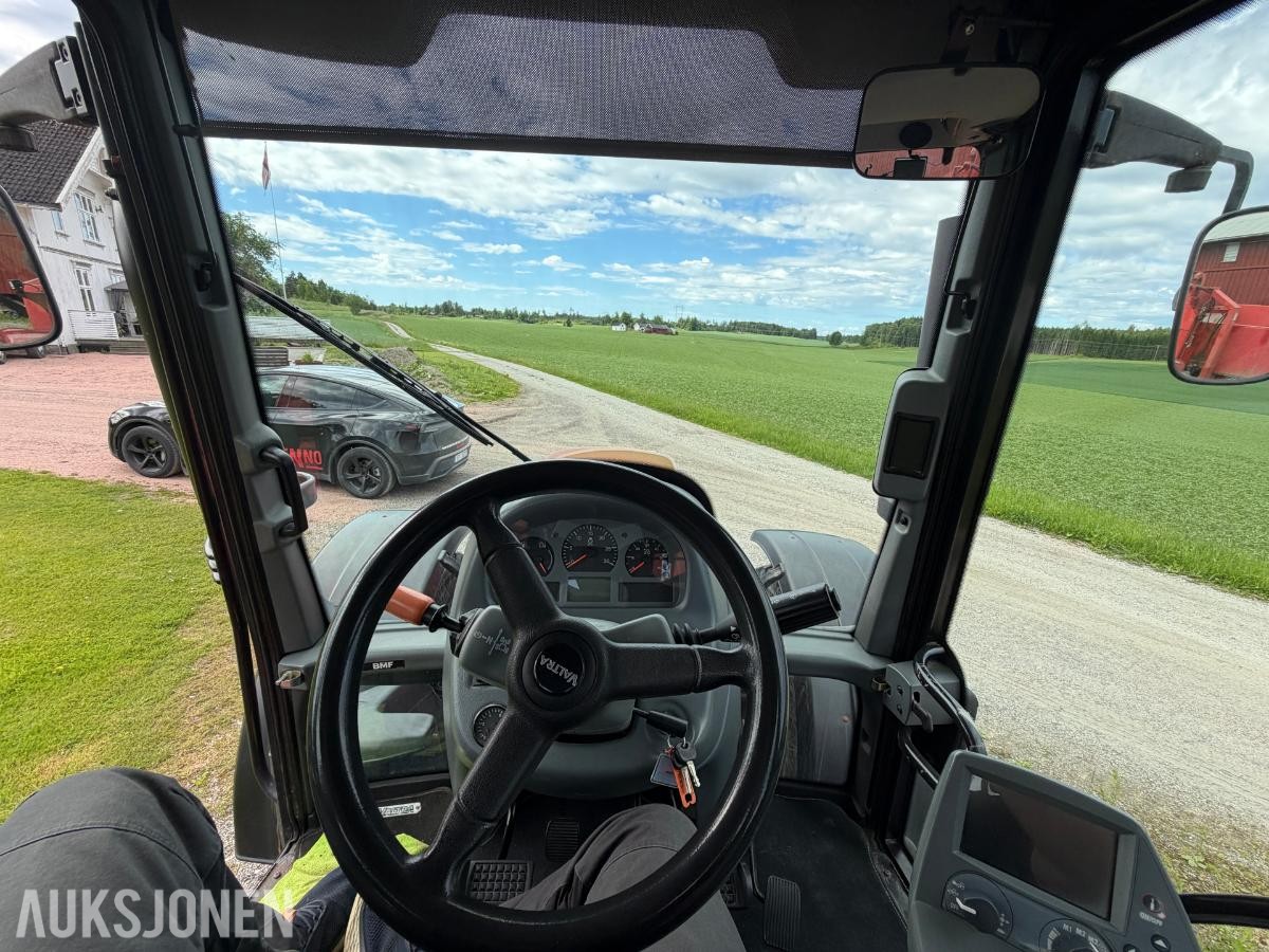2011 Valtra T202 Versu med Bigab 15-19 krokhenger,Dumperkasse,ekstra hjulsett