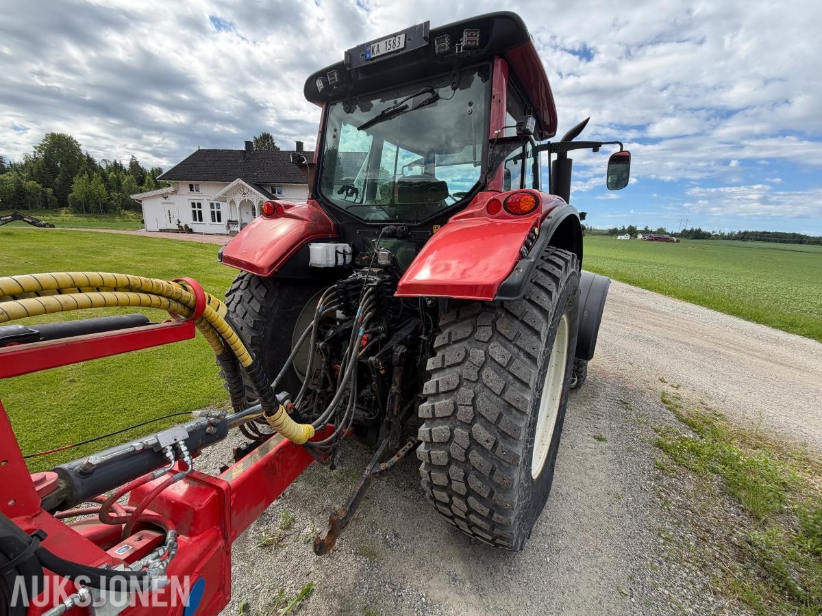 2011 Valtra T202 Versu med Bigab 15-19 krokhenger,Dumperkasse,ekstra hjulsett