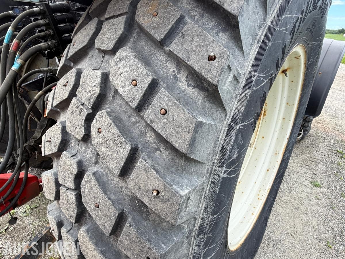 2011 Valtra T202 Versu med Bigab 15-19 krokhenger,Dumperkasse,ekstra hjulsett