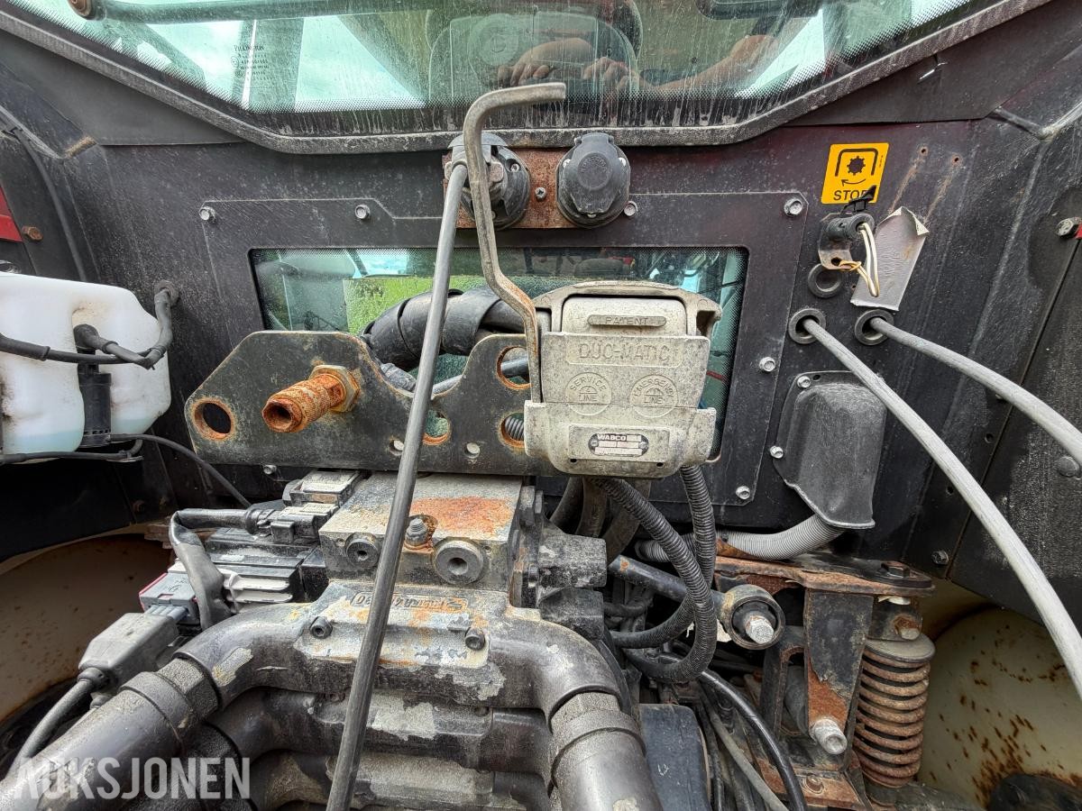 2011 Valtra T202 Versu med Bigab 15-19 krokhenger,Dumperkasse,ekstra hjulsett