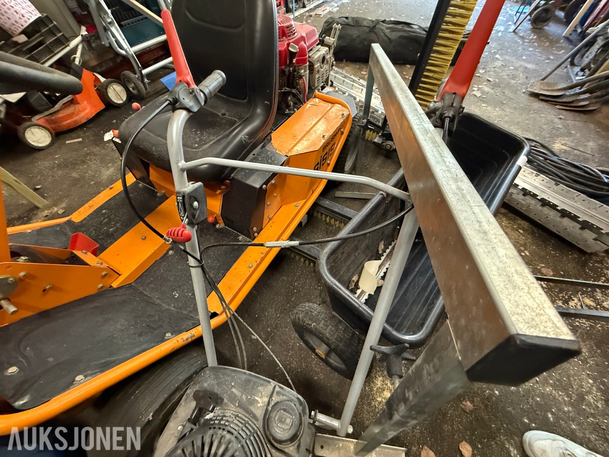 Feiemaskin med Honda GCV160 motor