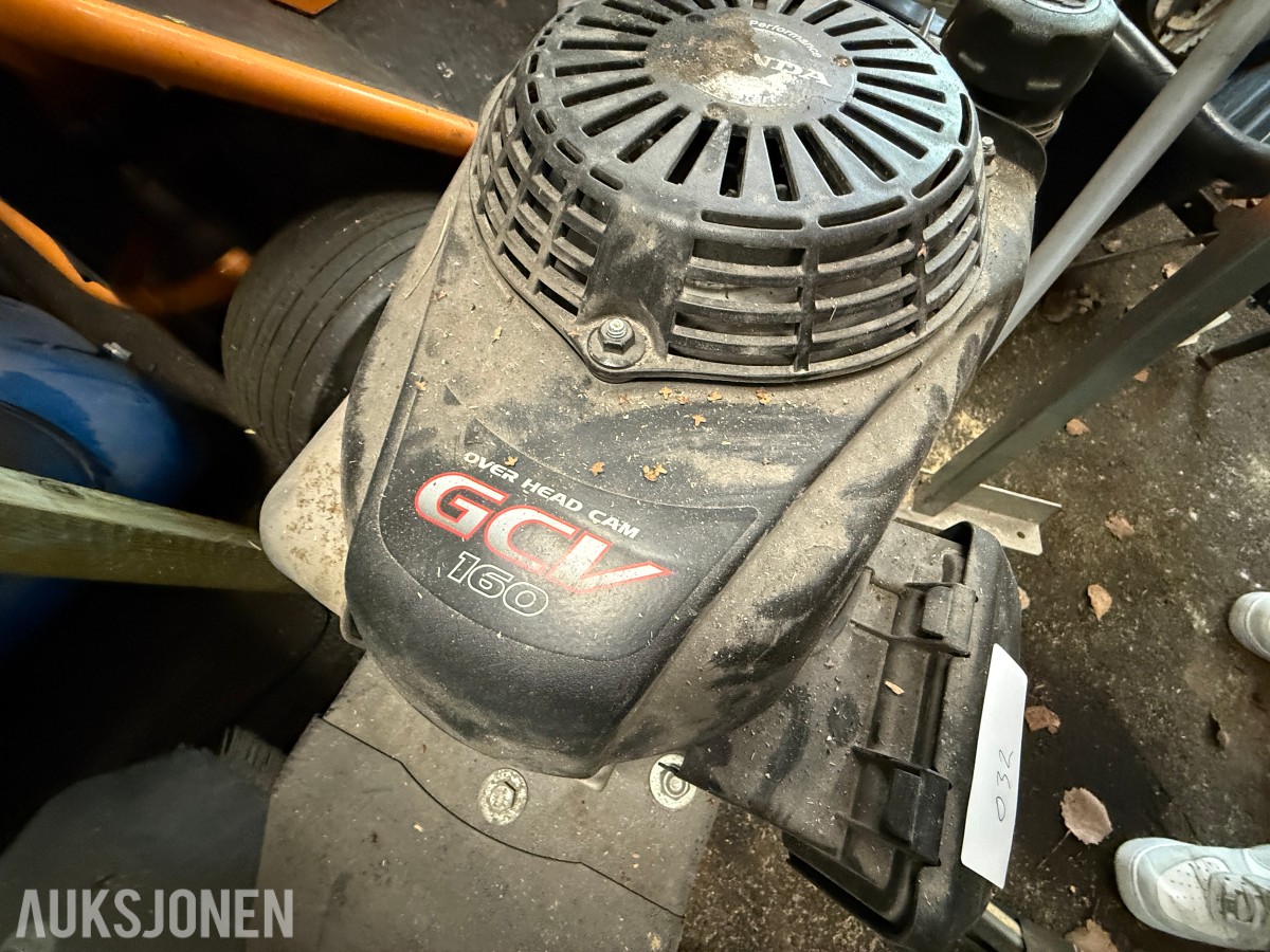 Feiemaskin med Honda GCV160 motor