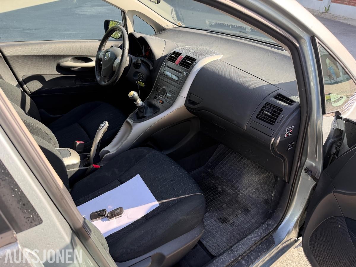 2010 Toyota Auris 1.3-101, 114108km - 96 timers auksjon