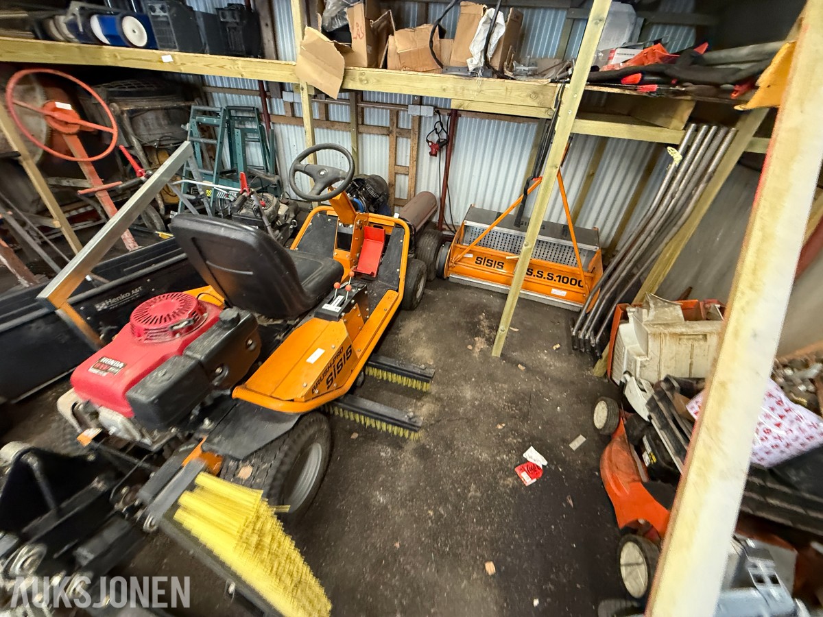 SISIS S.S.1000 kunstgressbørste med SISIS trekkmaskin