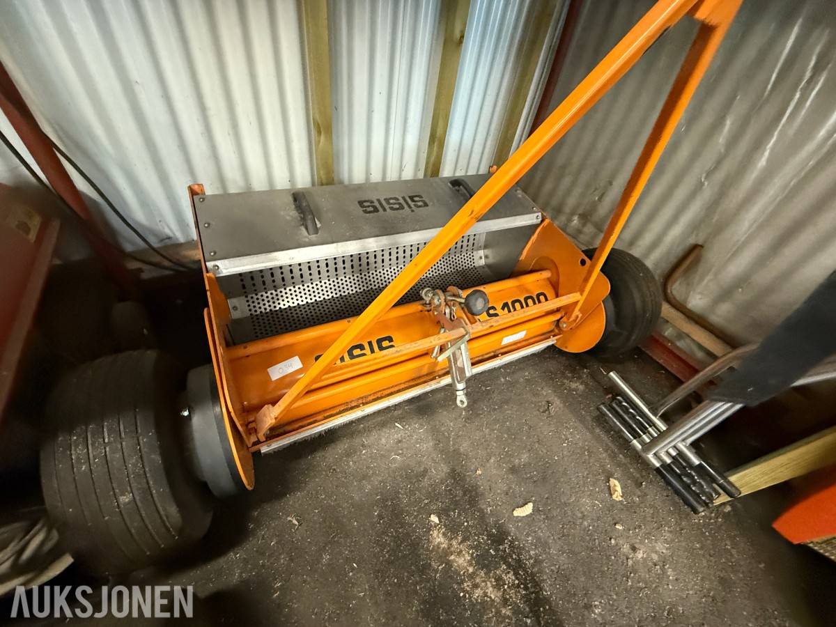 SISIS S.S.1000 kunstgressbørste med SISIS trekkmaskin