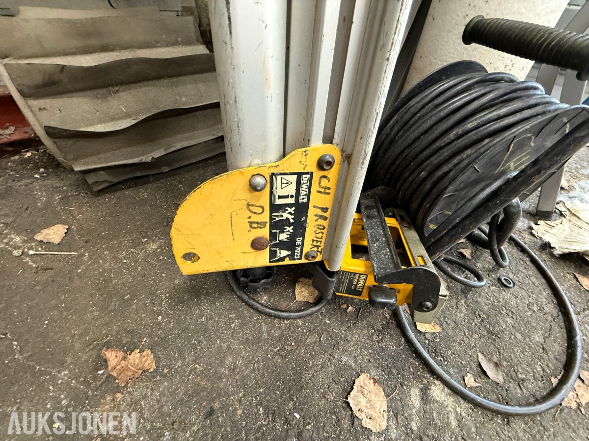 DeWalt DE7024-XJ diamantborestativ