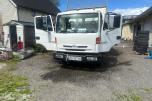 2002 Nissan Atleon Tippbil med 3-veisfunksjon