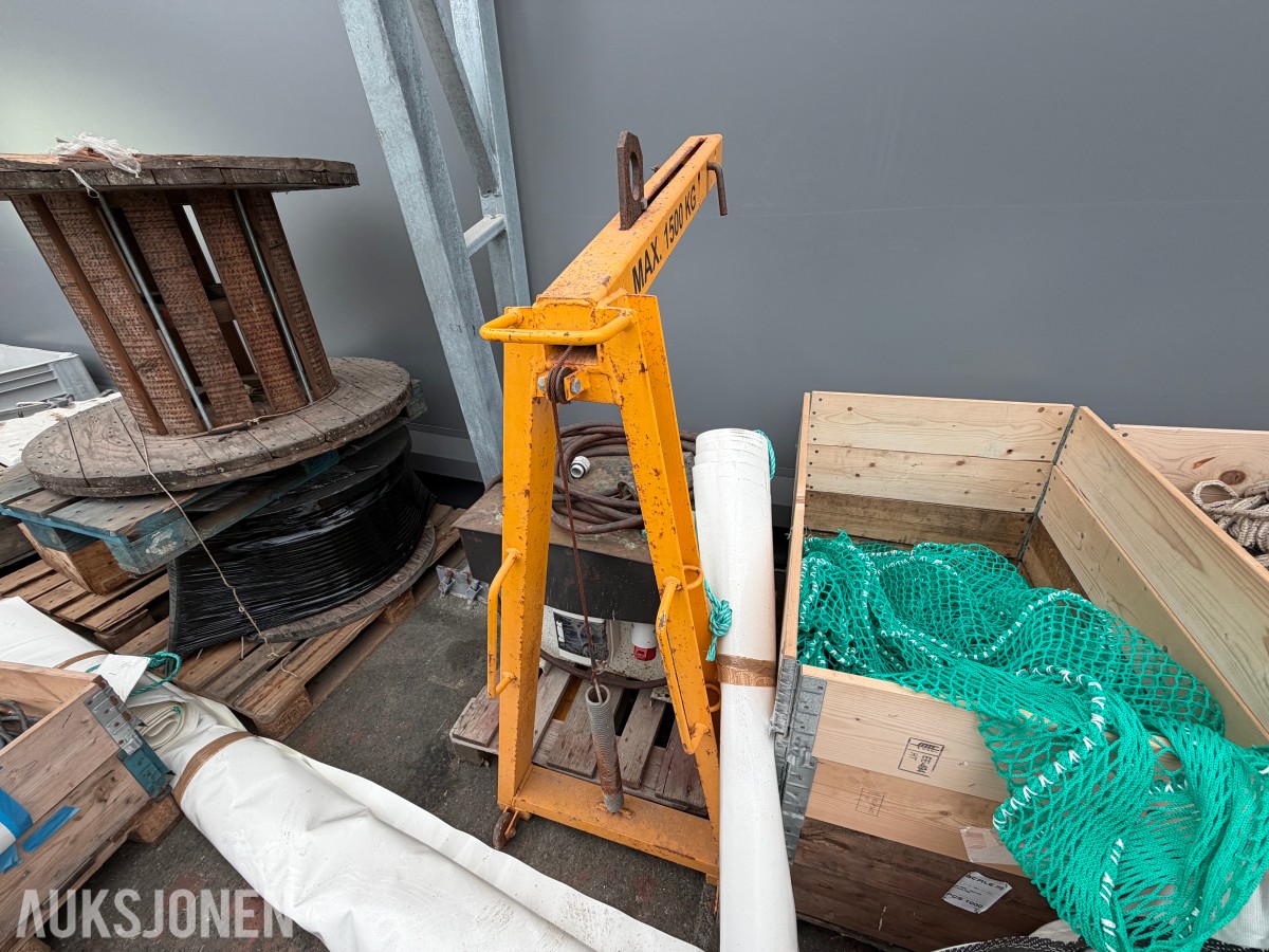 Løftegalge / materialløfter – maks 1 500 kg