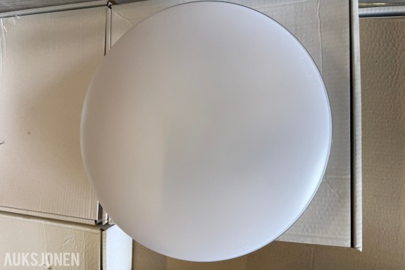 Restparti med 4 typar ubrukte LED-armaturar - totalt 38 stk 