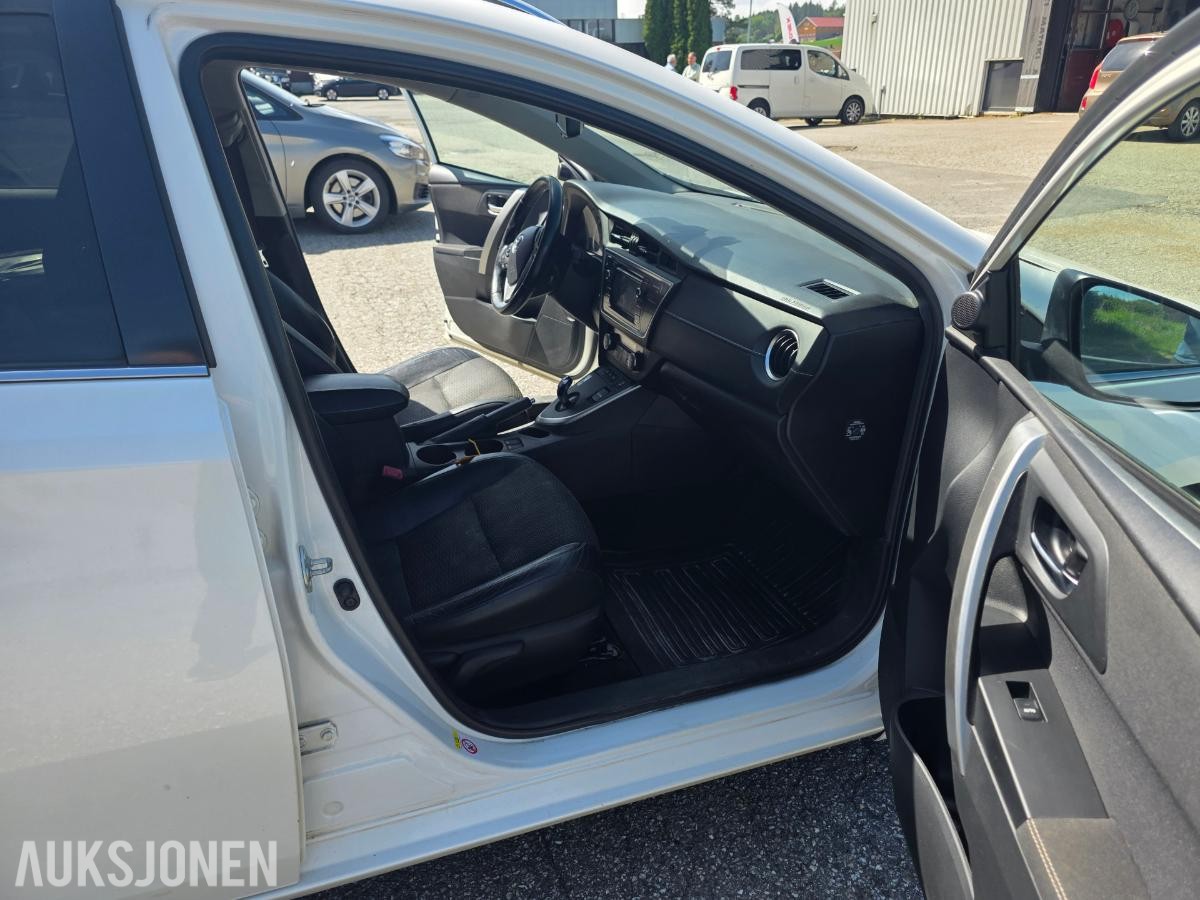 2013 TOYOTA AURIS TOURING SPORTS HYBRID AUTOMAT – RYGGEKAMERA – CRUISEKONTROLL – HENGERFESTE