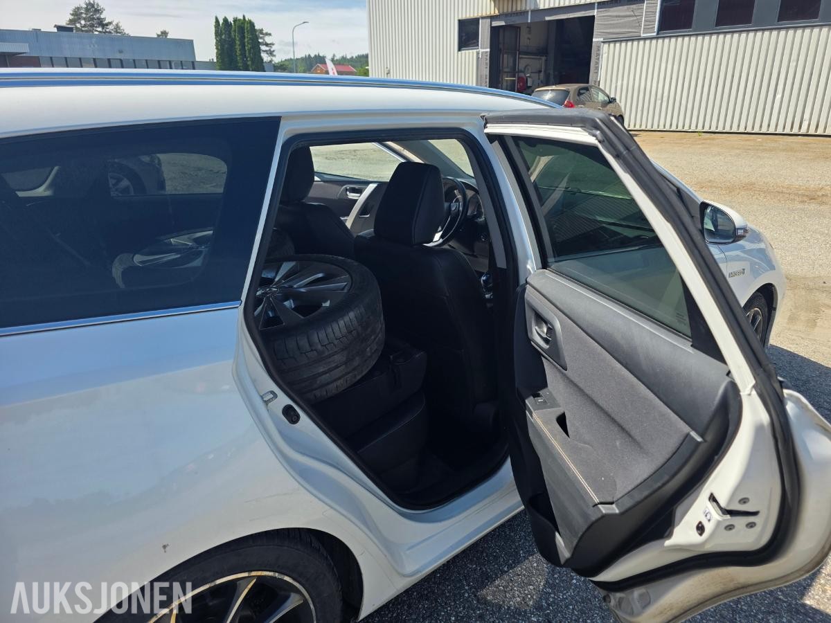 2013 TOYOTA AURIS TOURING SPORTS HYBRID AUTOMAT – RYGGEKAMERA – CRUISEKONTROLL – HENGERFESTE