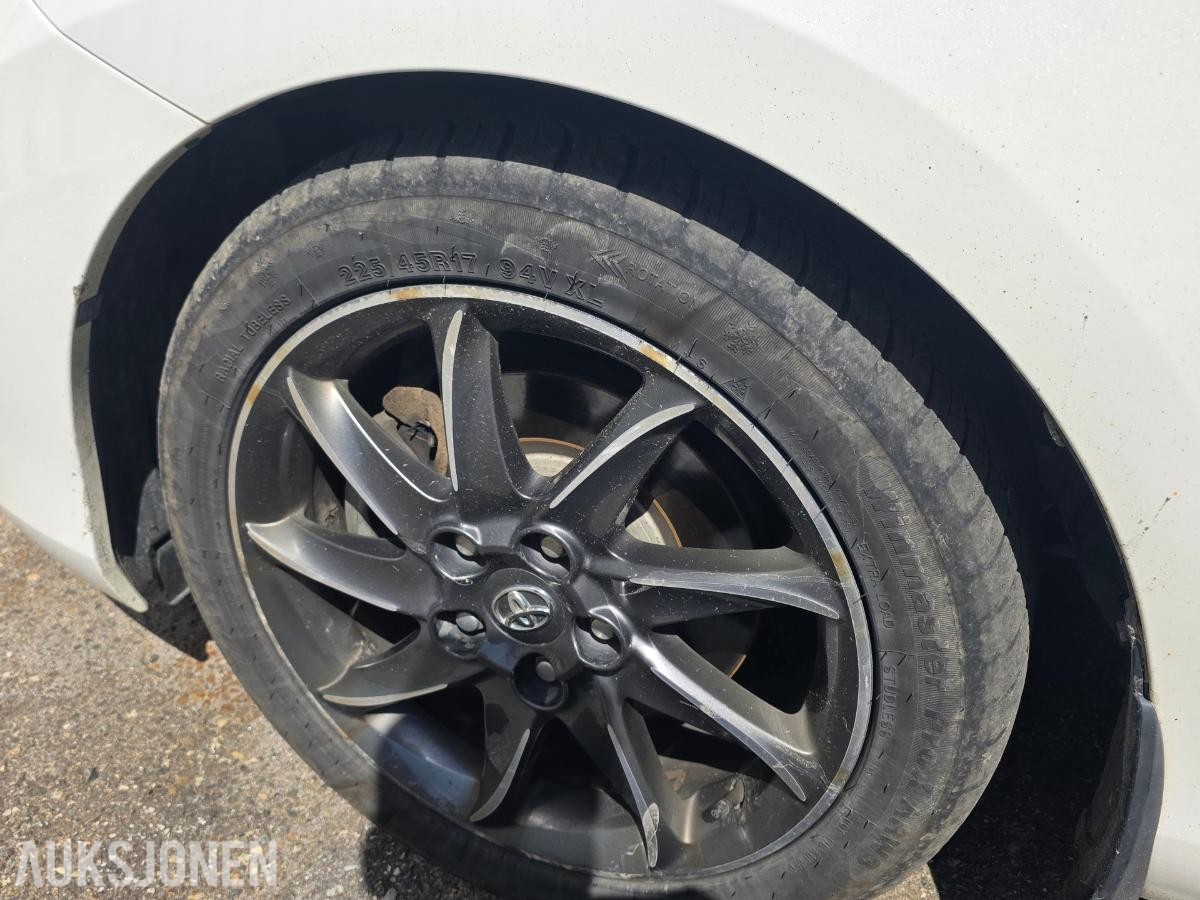 2013 TOYOTA AURIS TOURING SPORTS HYBRID AUTOMAT – RYGGEKAMERA – CRUISEKONTROLL – HENGERFESTE