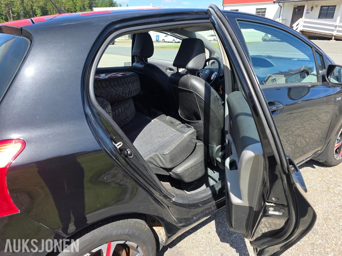 2008 TOYOTA YARIS 1.4 D-4D – HENGERFESTE – SKINNSETER