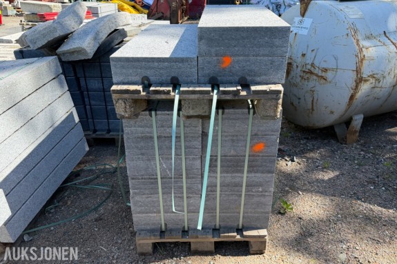 Larvikitt trinnblokker / heller – 15 stk 106 x 41 x 13 cm