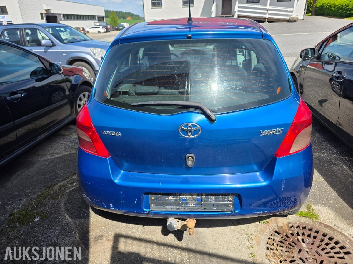 2006 TOYOTA YARIS 1.3 87HK – HENGERFESTE – 153 111 KM