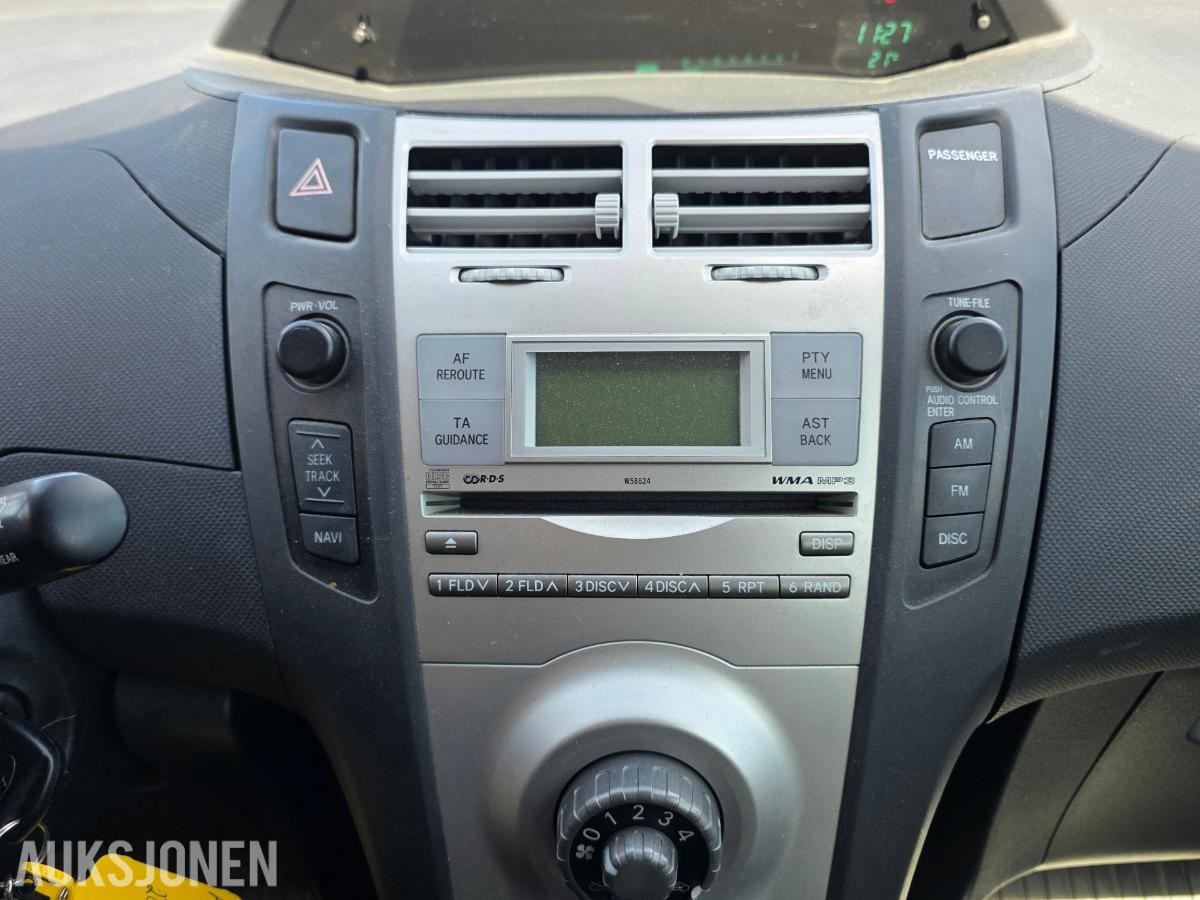 2006 TOYOTA YARIS 1.3 87HK – HENGERFESTE – 153 111 KM