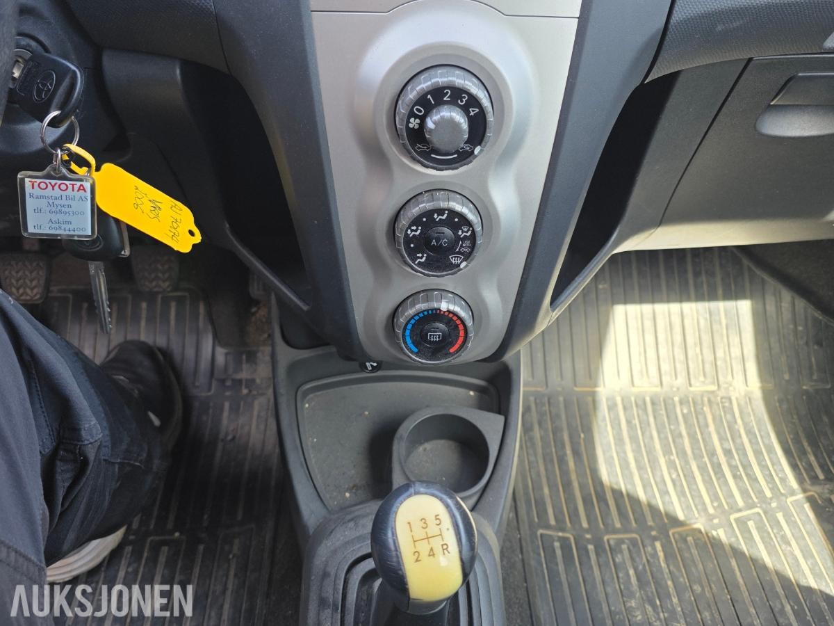 2006 TOYOTA YARIS 1.3 87HK – HENGERFESTE – 153 111 KM