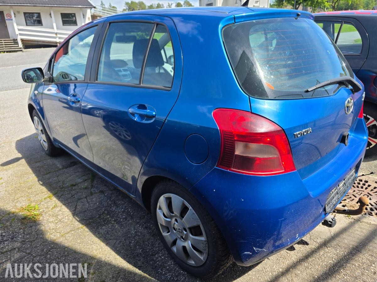 2006 TOYOTA YARIS 1.3 87HK – HENGERFESTE – 153 111 KM